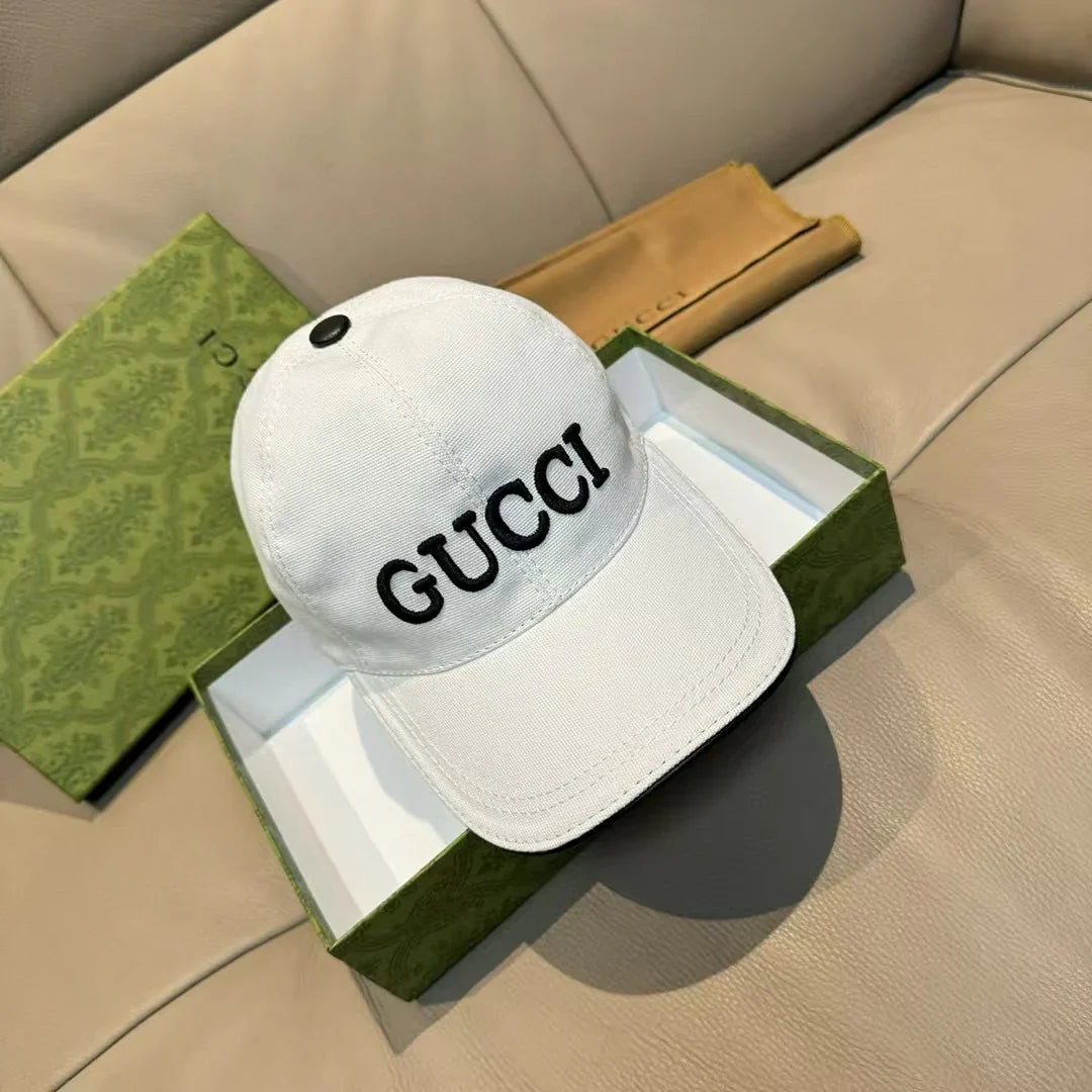 New embroidered baseball cap