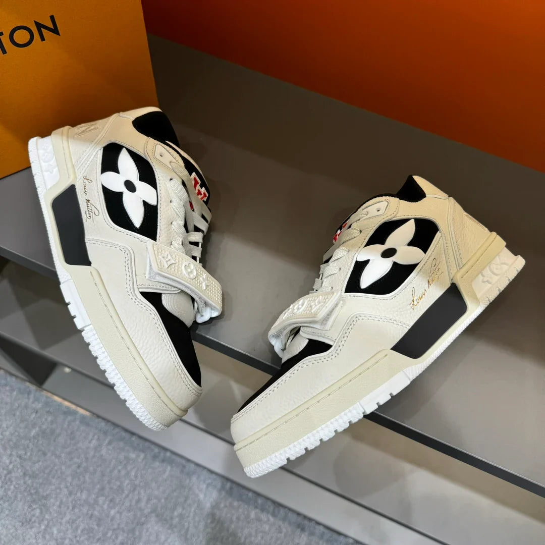 Velcro men's sports shoes
