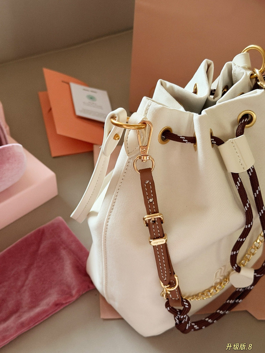 Canvas drawstring bucket bag