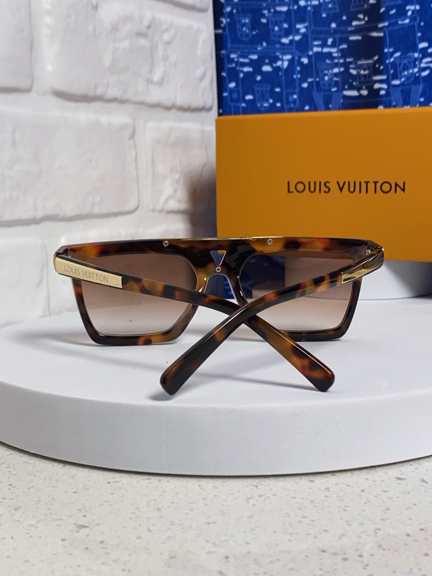 New Korean style personalized wide edge thick frame sunglasses