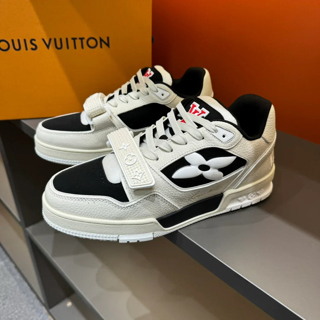 Velcro men's sports shoes