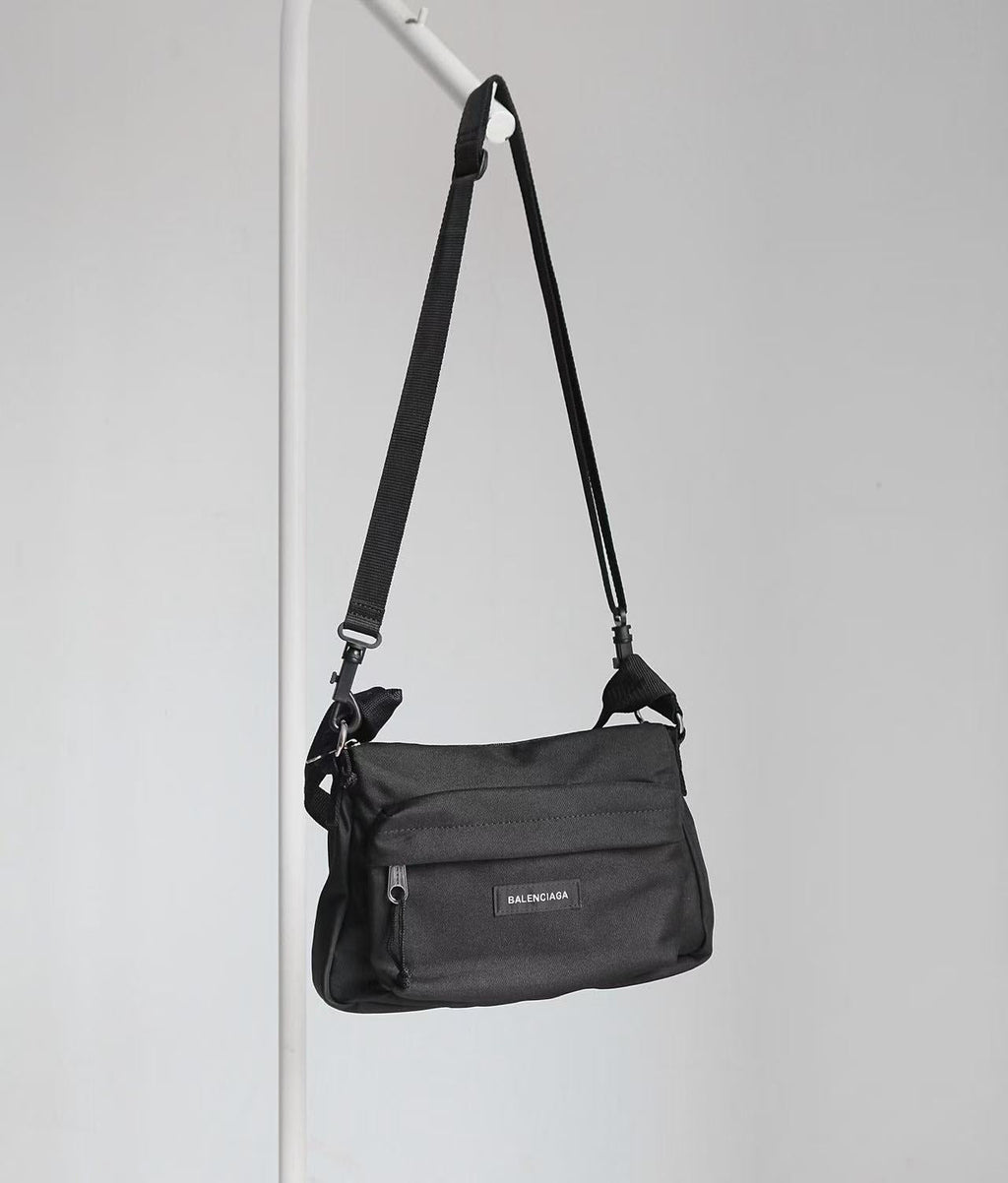 Black recycled nylon shoulder bag armpit bag