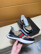 Unique modern style sports shoes