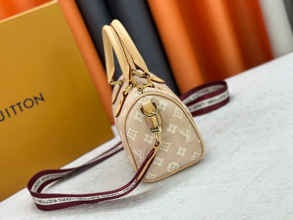 Light beige denim handbag