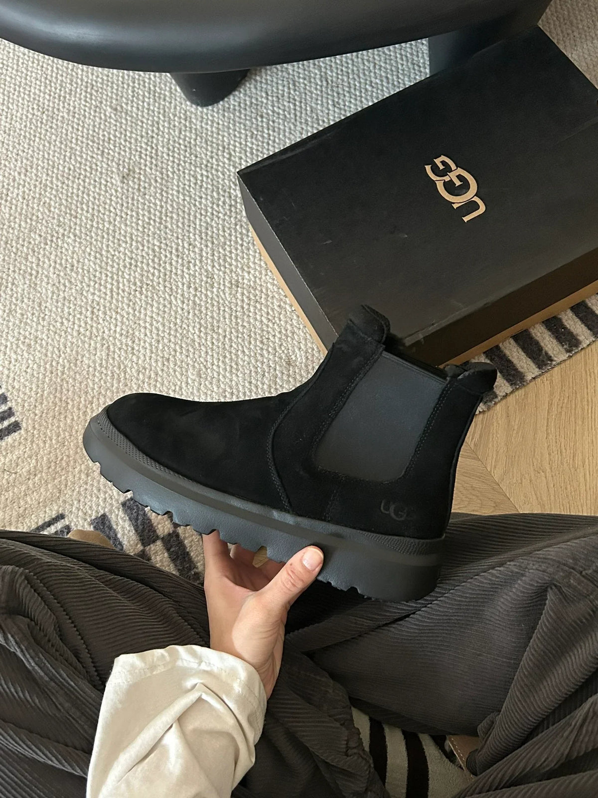 Fashionable high top short