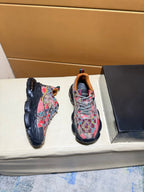 Unique modern style sports shoes