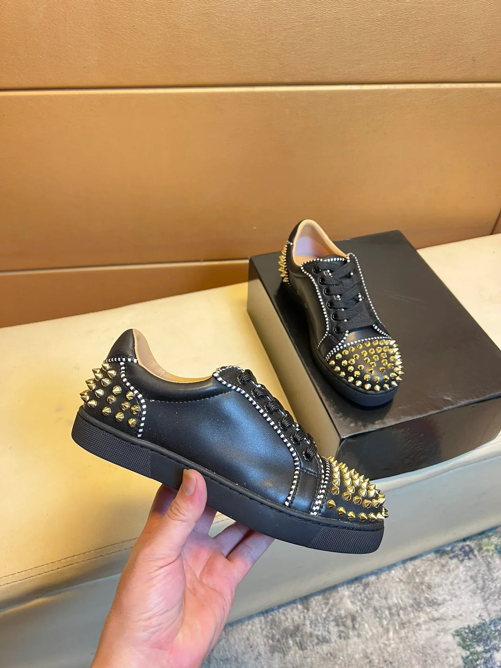 New men's shoes