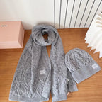 Explosive scarf and hat set