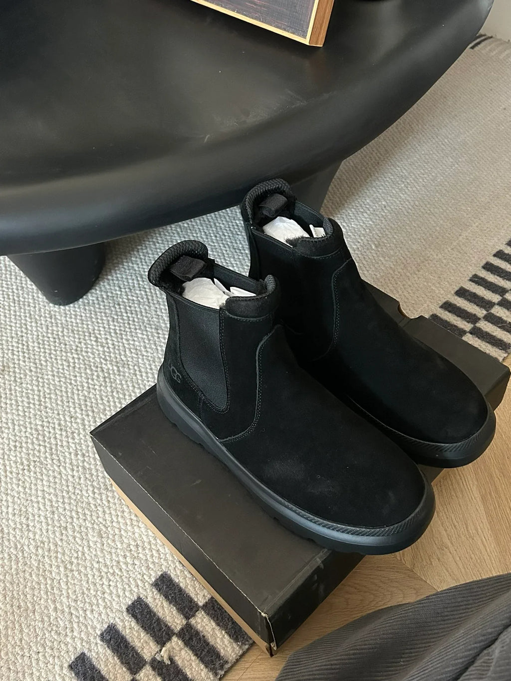 Fashionable high top short