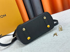 Classic Alma handbag
