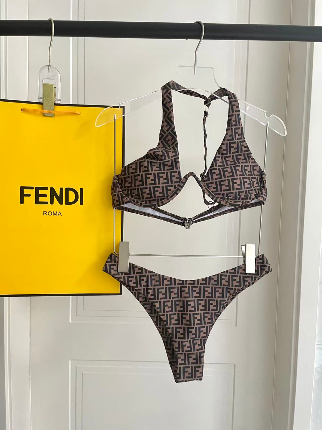 New swimsuit with steel rim