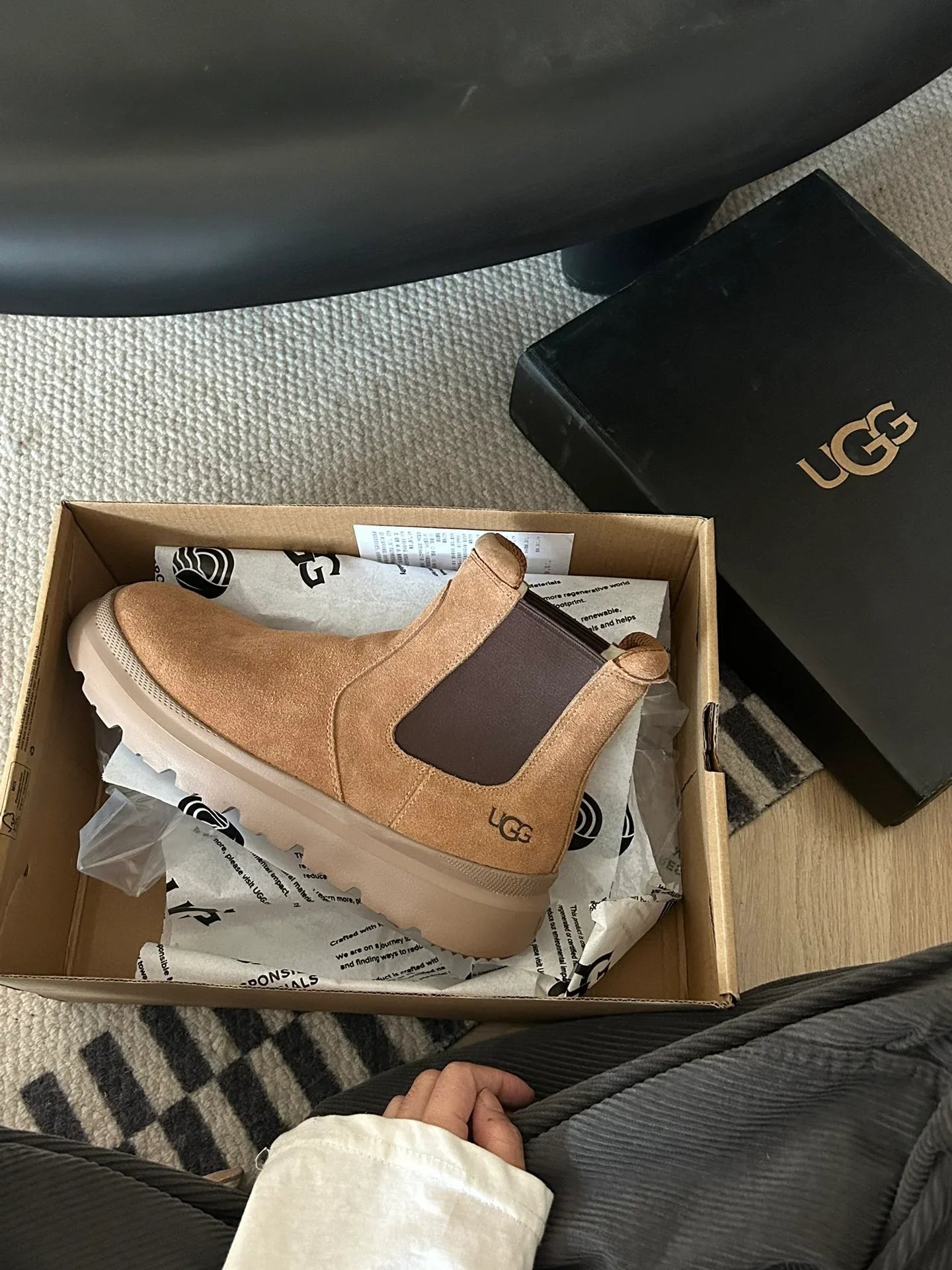 Fashionable high top short