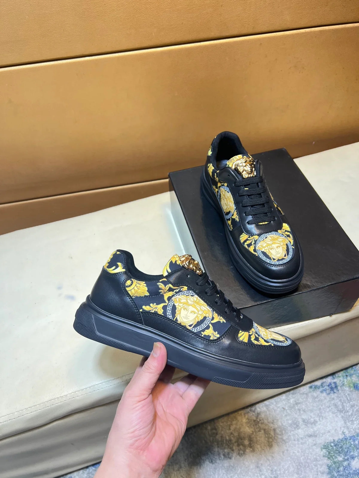 Novel and fashionable trendy shoes