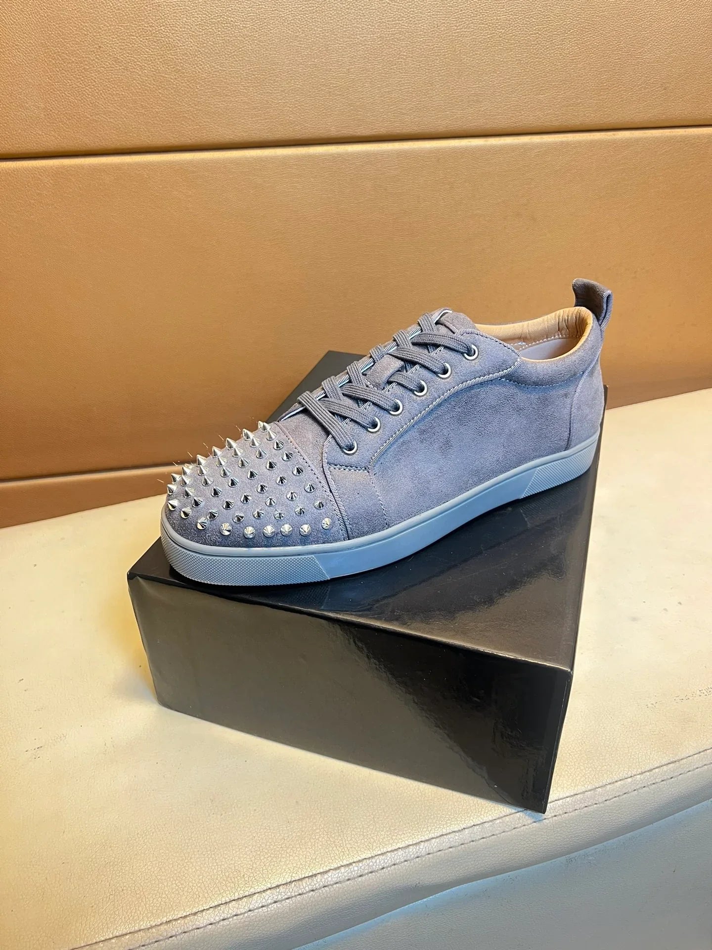 New men's shoes
