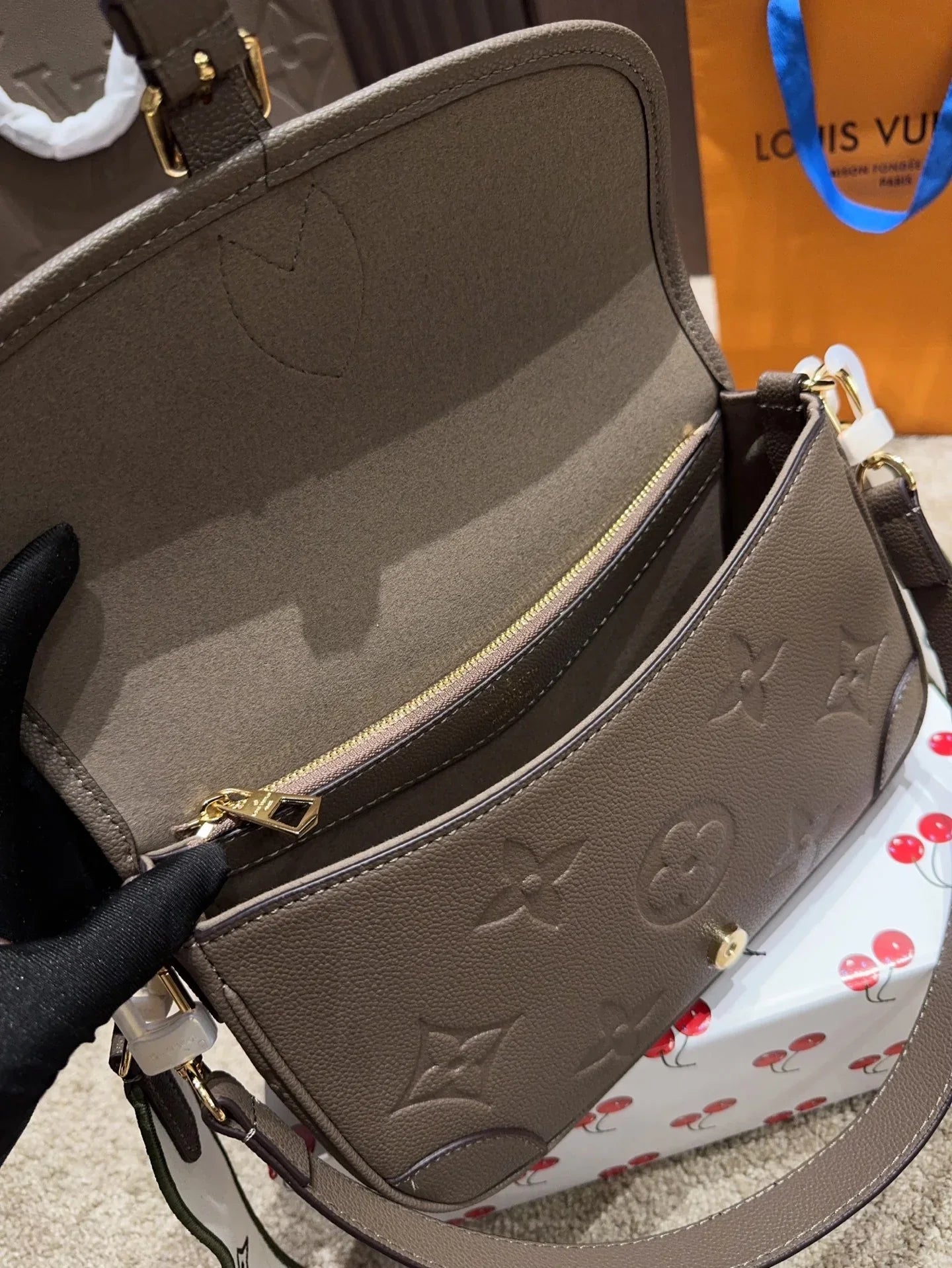 Embossed stick bag