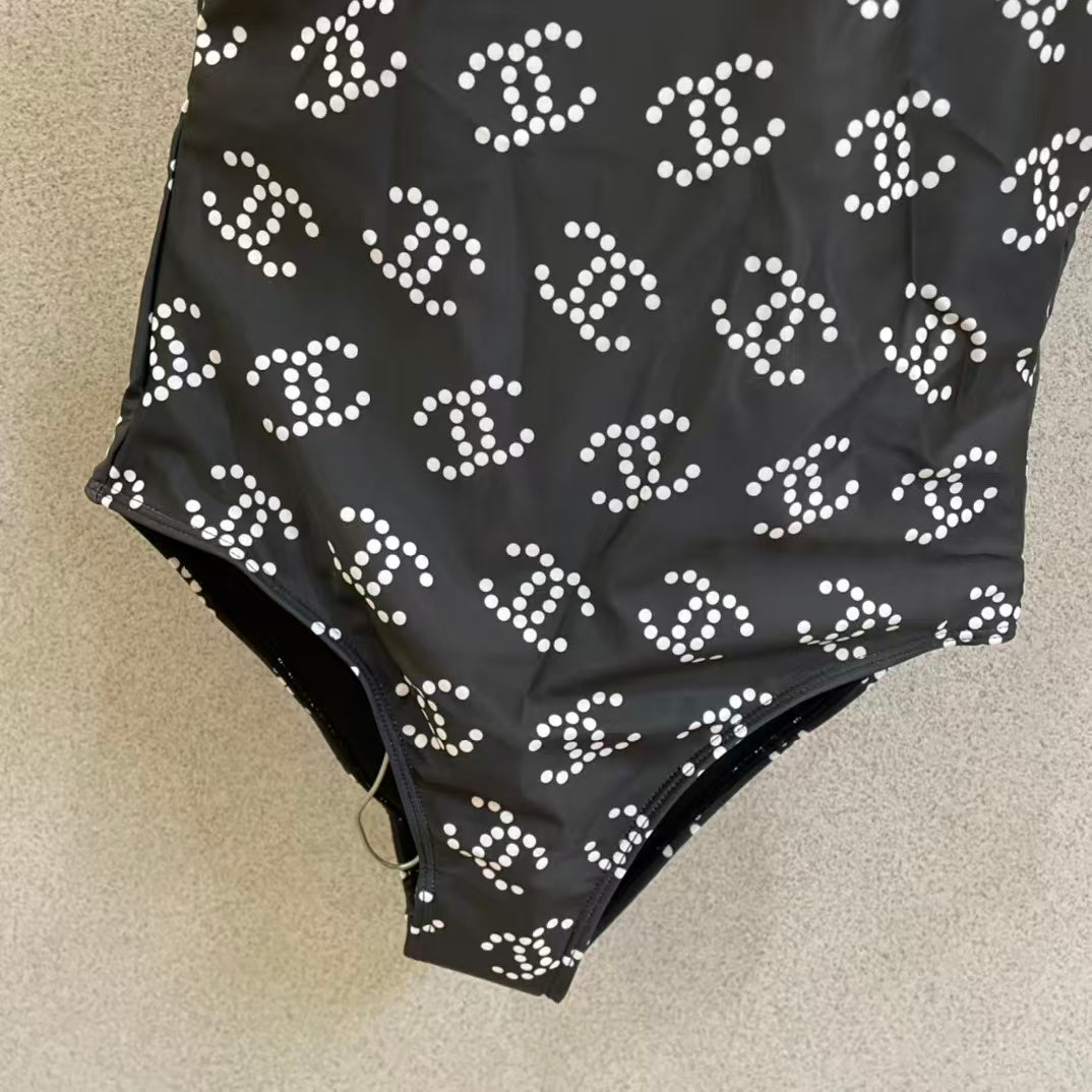 New printed single shoulder swimsuit