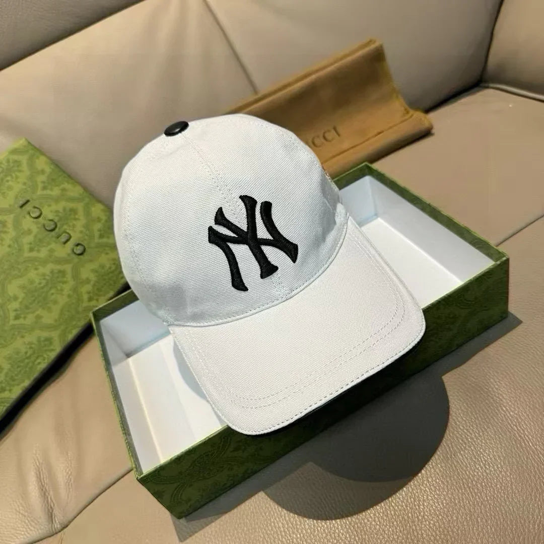 New embroidered baseball cap