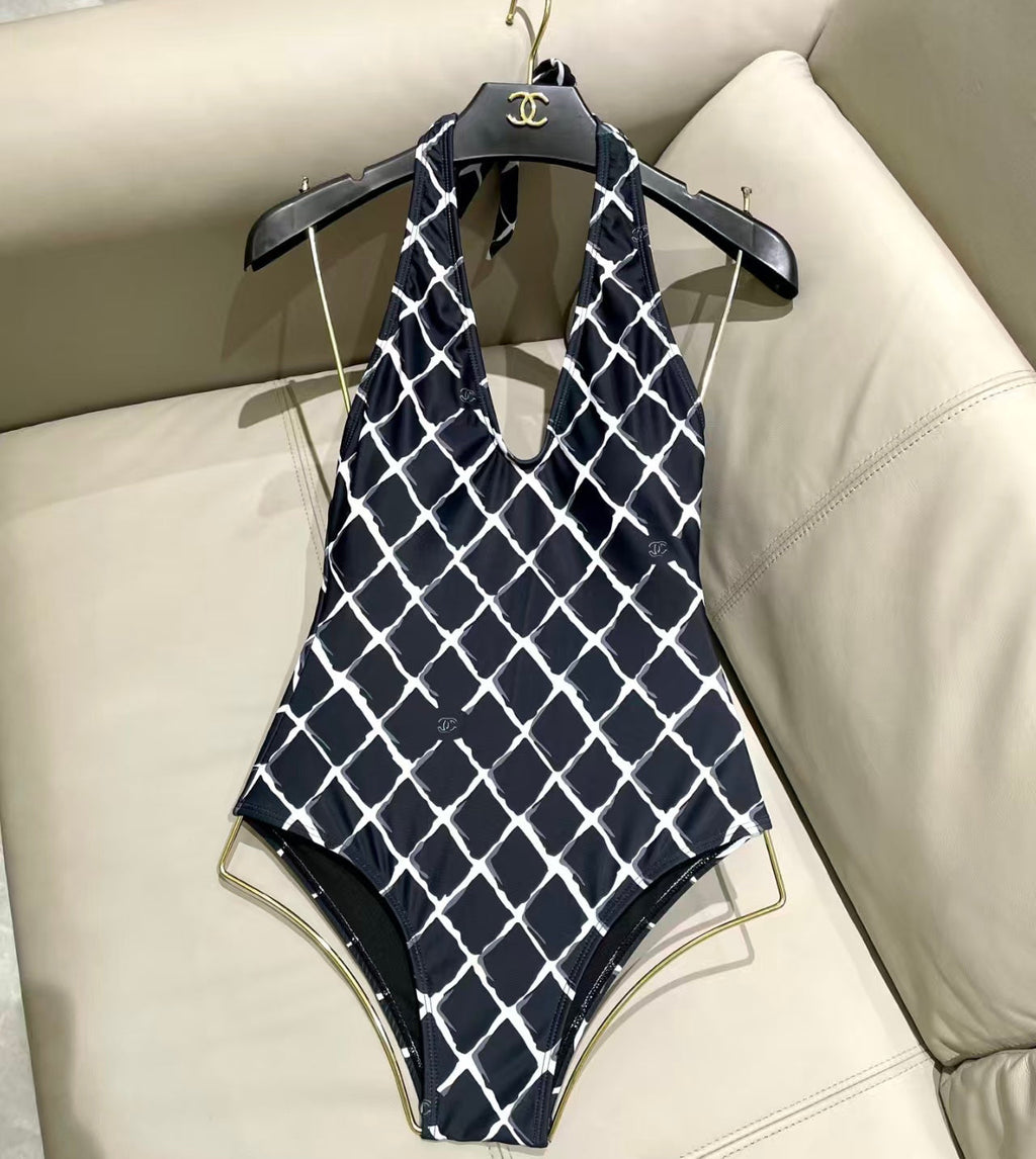 New quick drying swimsuit
