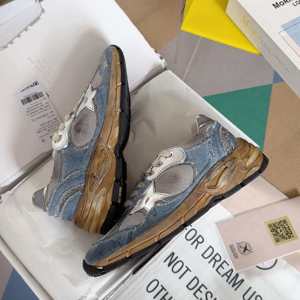 Retro vintage star casual sports shoes, skateboard shoes, small dirty shoes