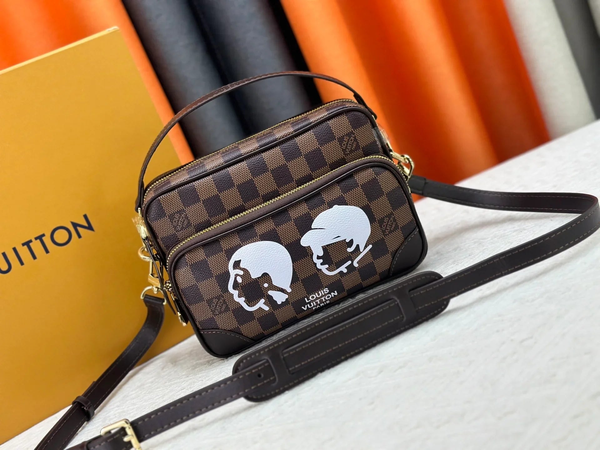messenger bag
