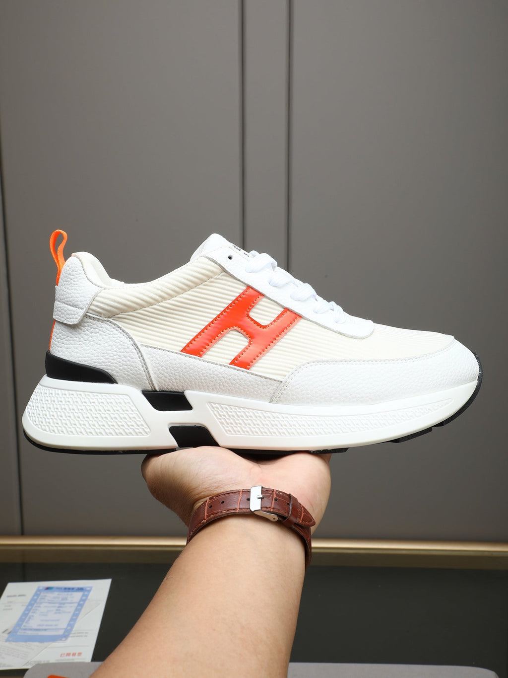 Men's casual sports shoes