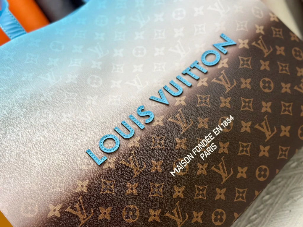 Gradient Blue Shopping Bag