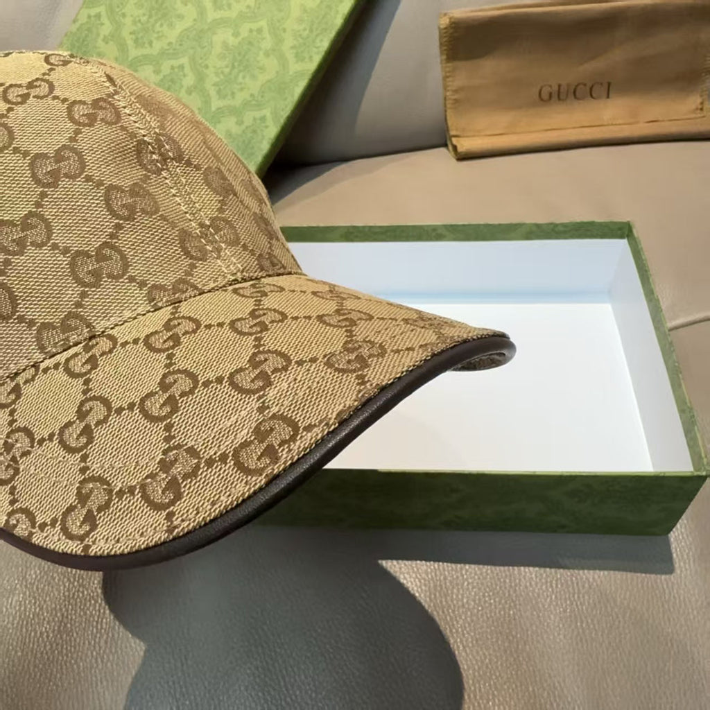 Steel buckle baseball cap