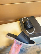 Men's spring and summer slippers