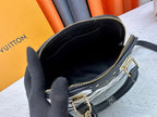 Classic Alma handbag