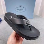 Latest couple style clamp slippers