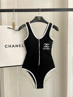 New one-piece swimsuit with chest cushion