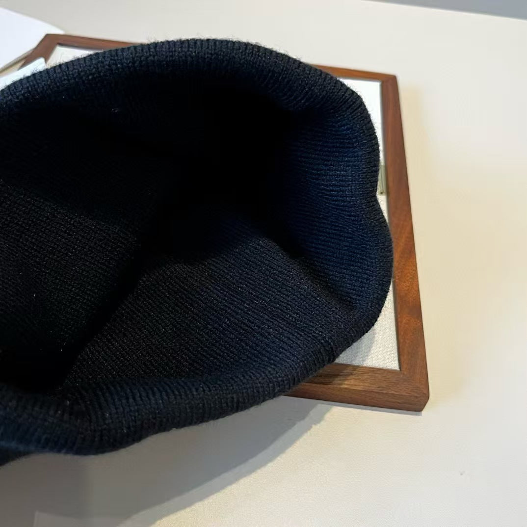 New woolen hat