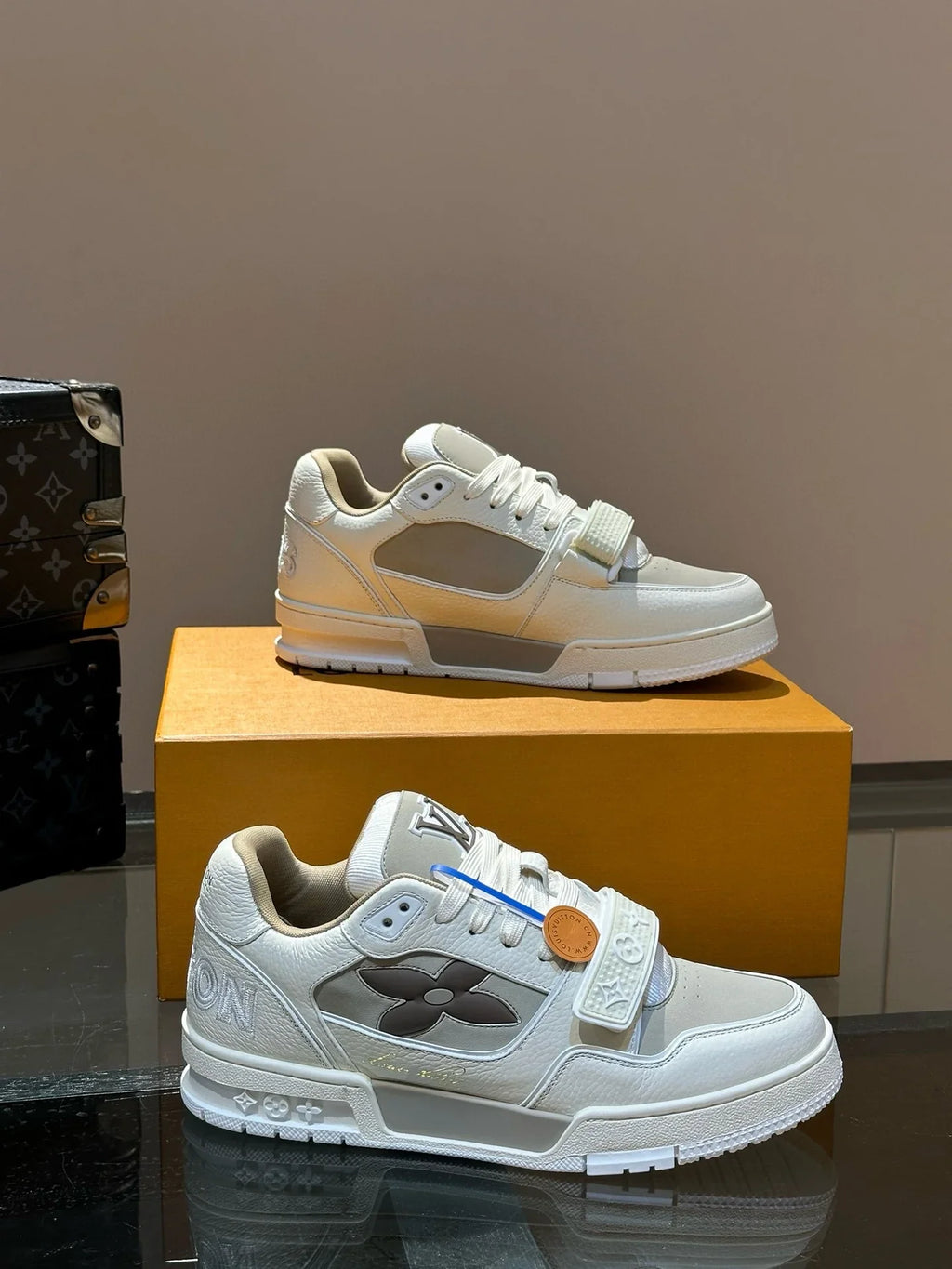 Velcro Trainer Men's Sports Shoes
