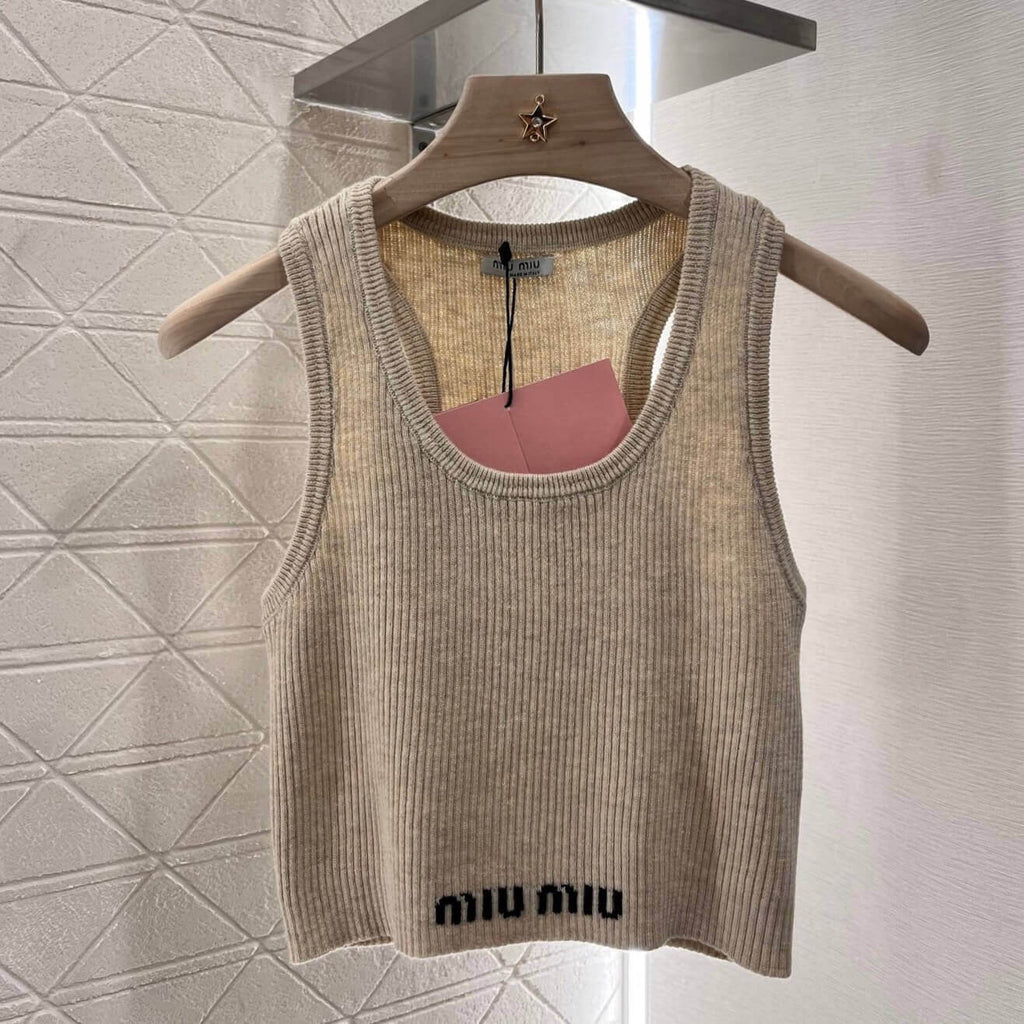 Minimalist Hem Embroidered Knitted Vest