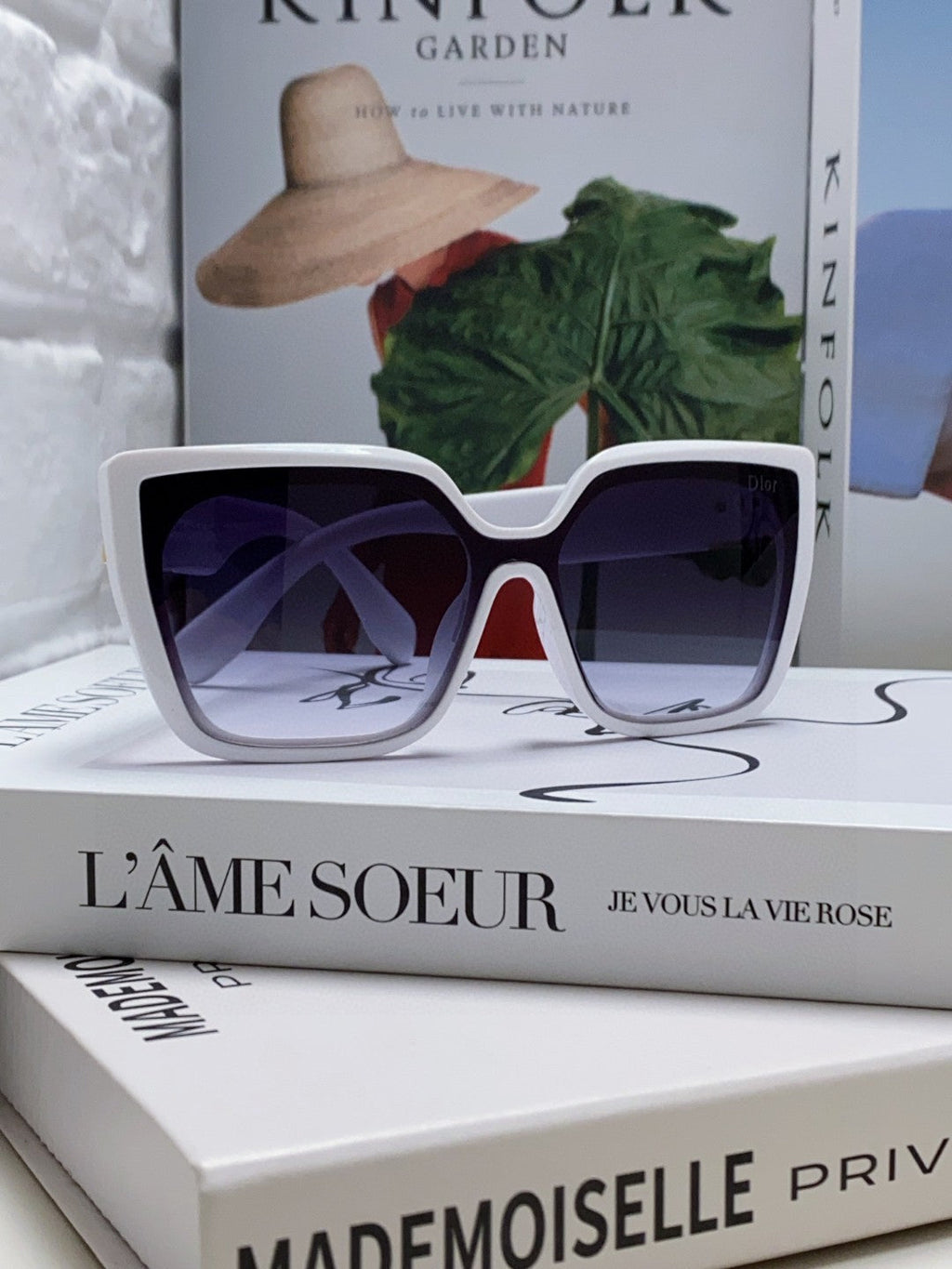 Super Beautiful Geometric Lingge Mirror Legs Super Beautiful New Women's Sunglasses
