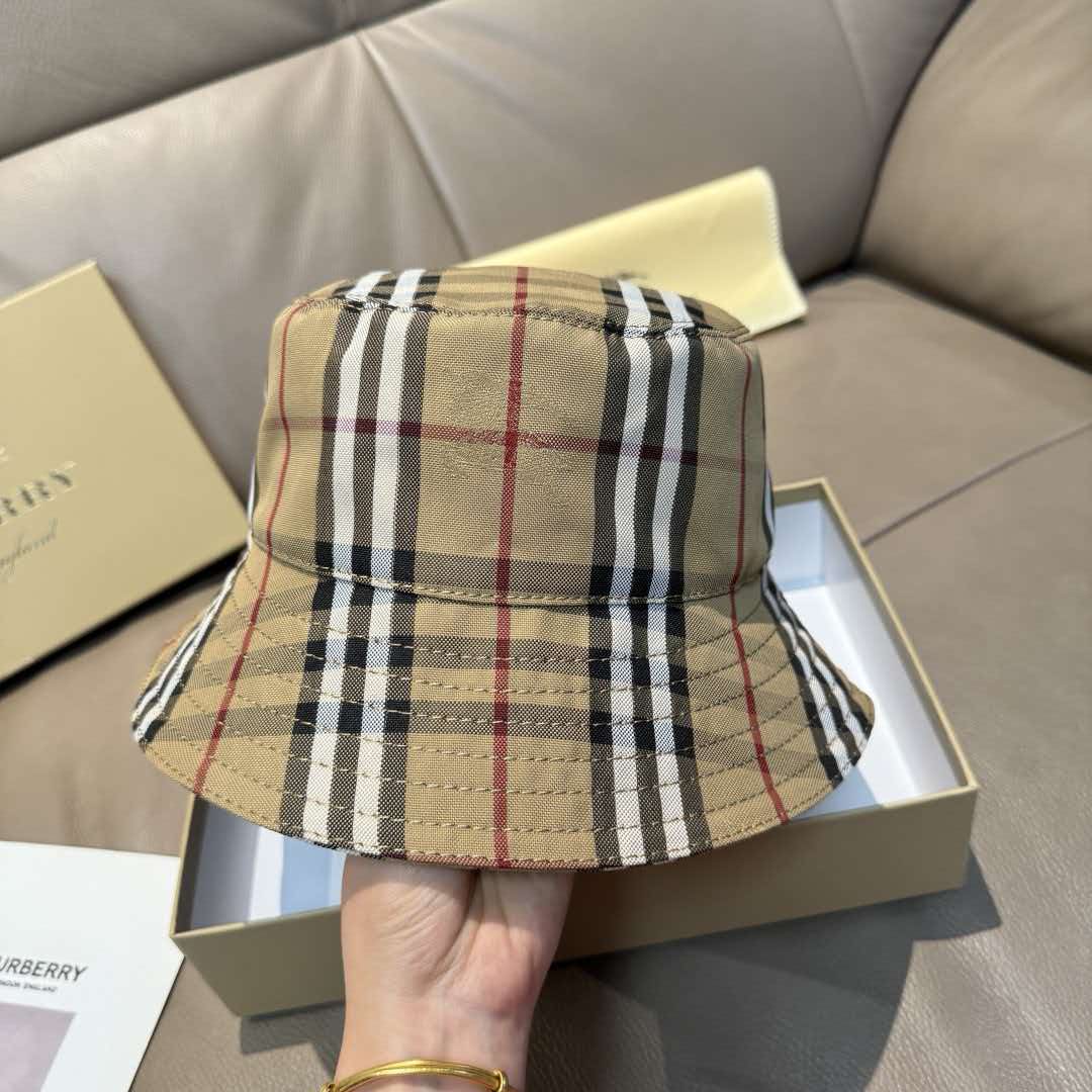 Classic warhorse checkered fisherman hat