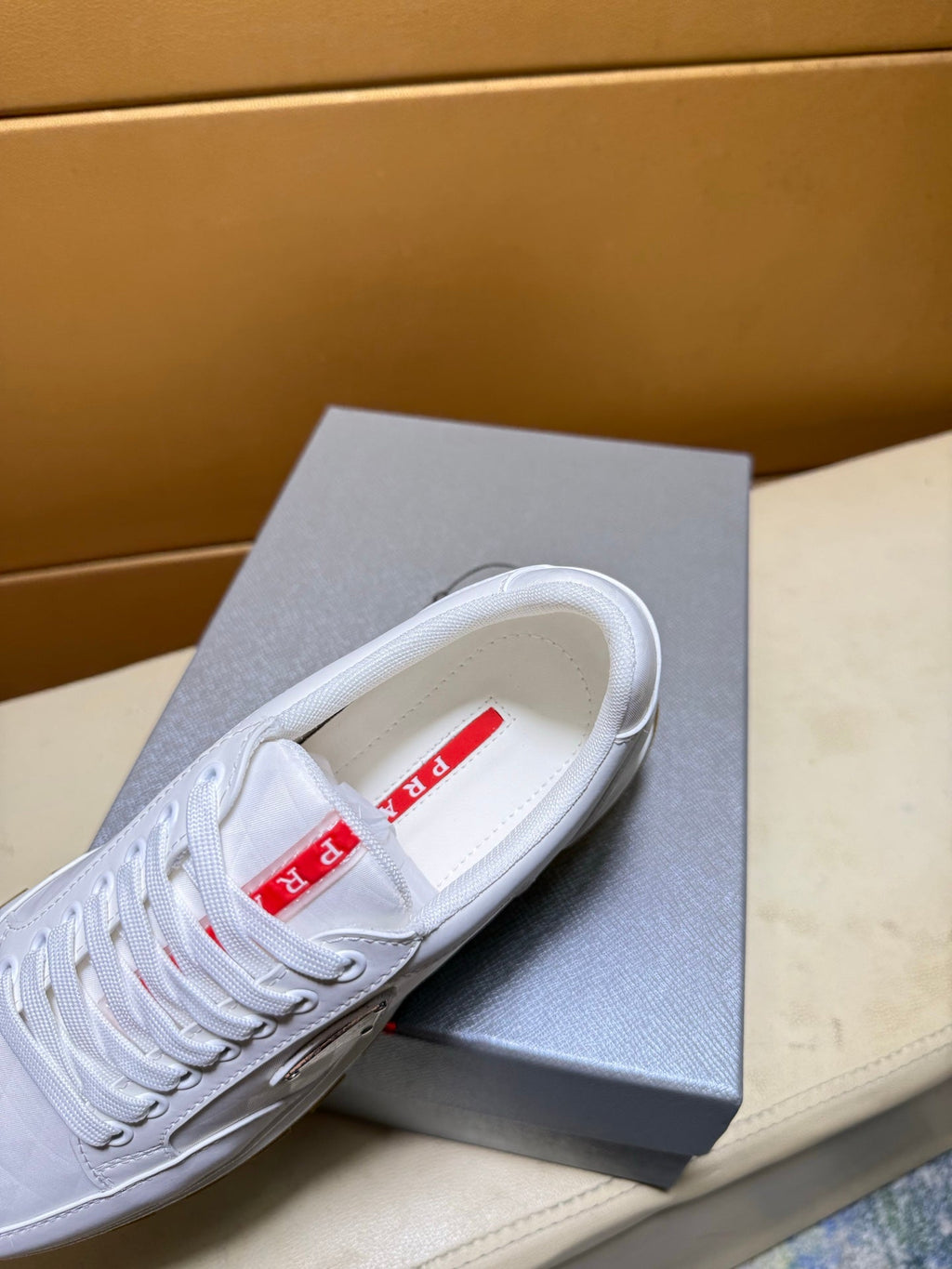 Silk calf leather shoes