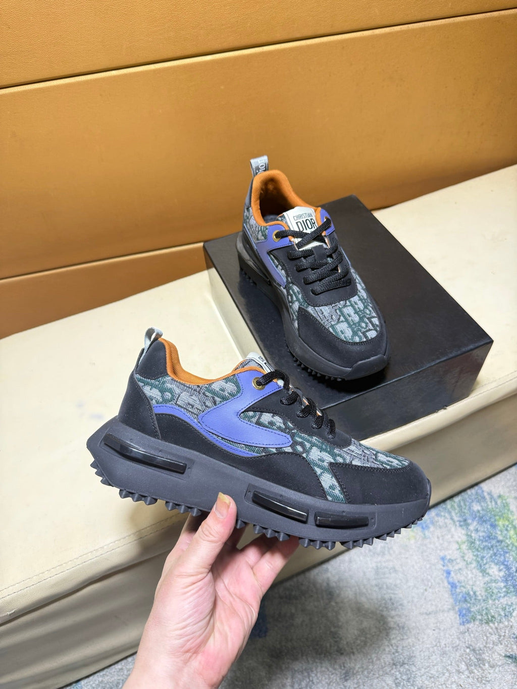 🏃 Casual shoes are a must-have for trendy men