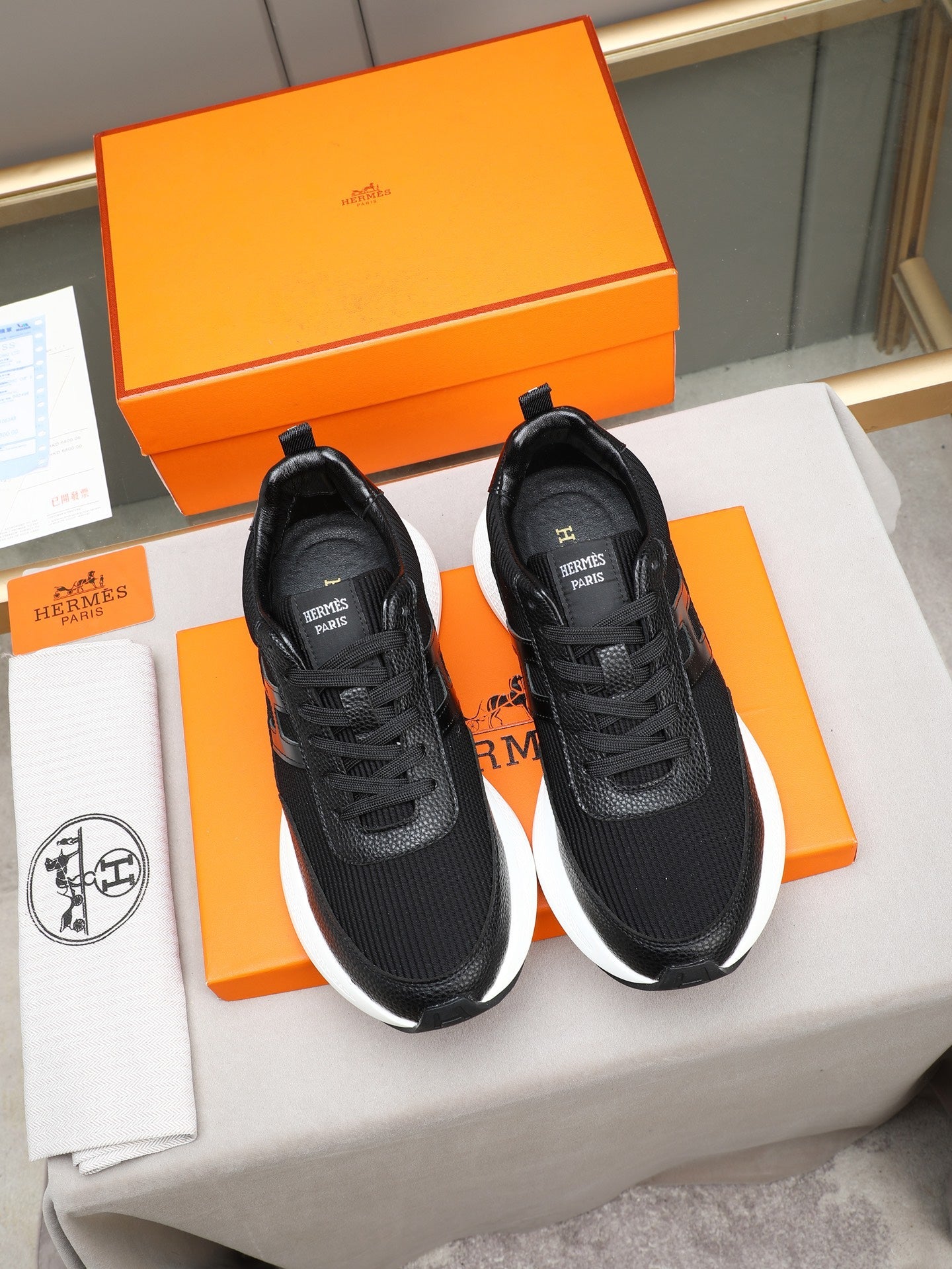 Men's casual sports shoes