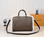 Canvas paired with comfortable wool leather handbag