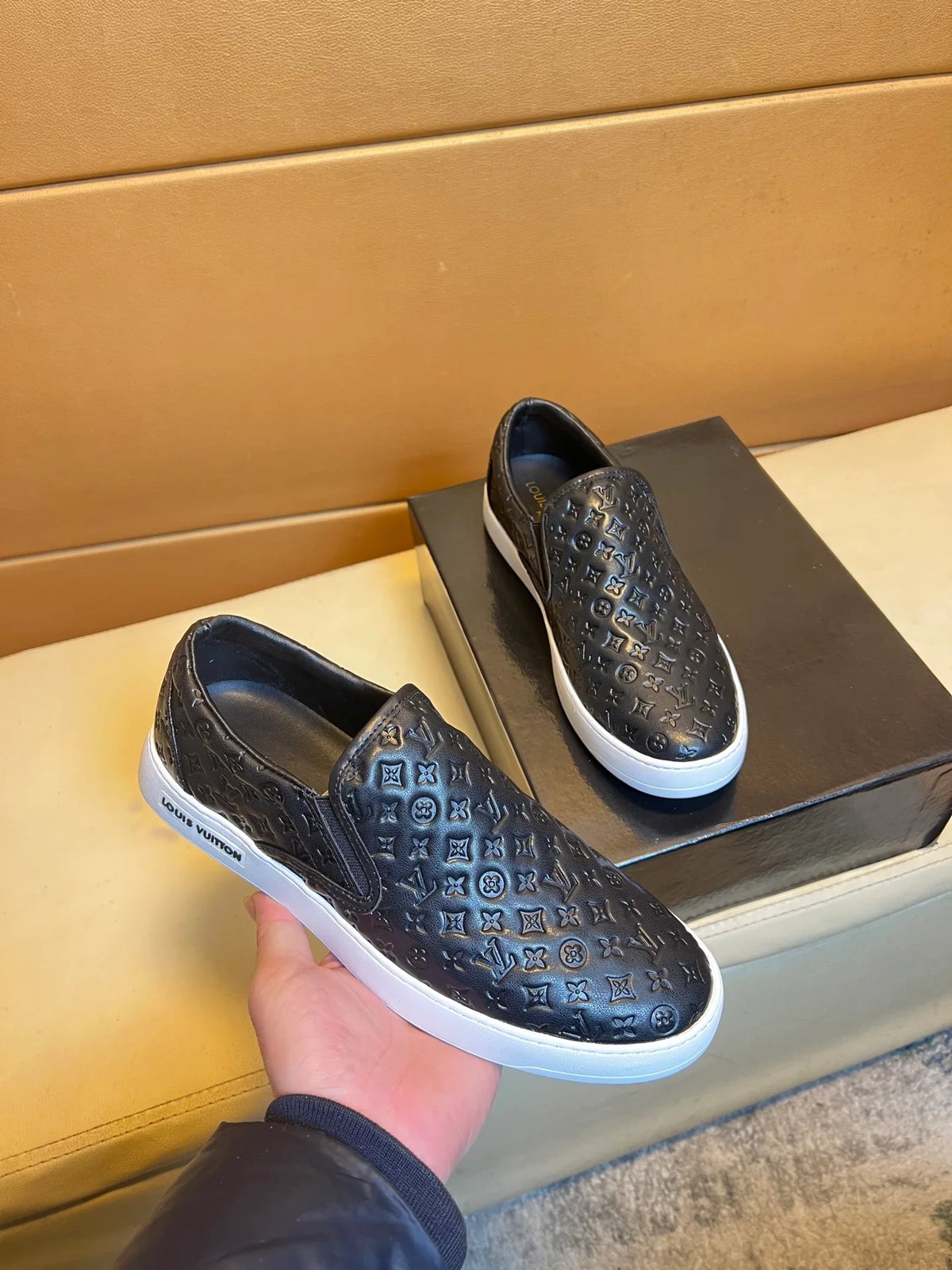 🏃 Casual shoes are a must-have for trendy men 😍