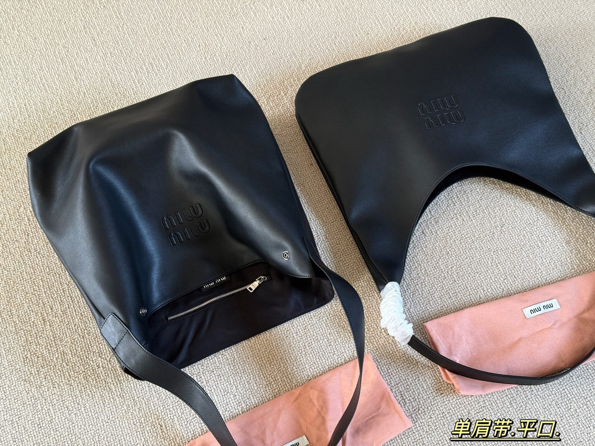 Flat mouth vertical tote bag