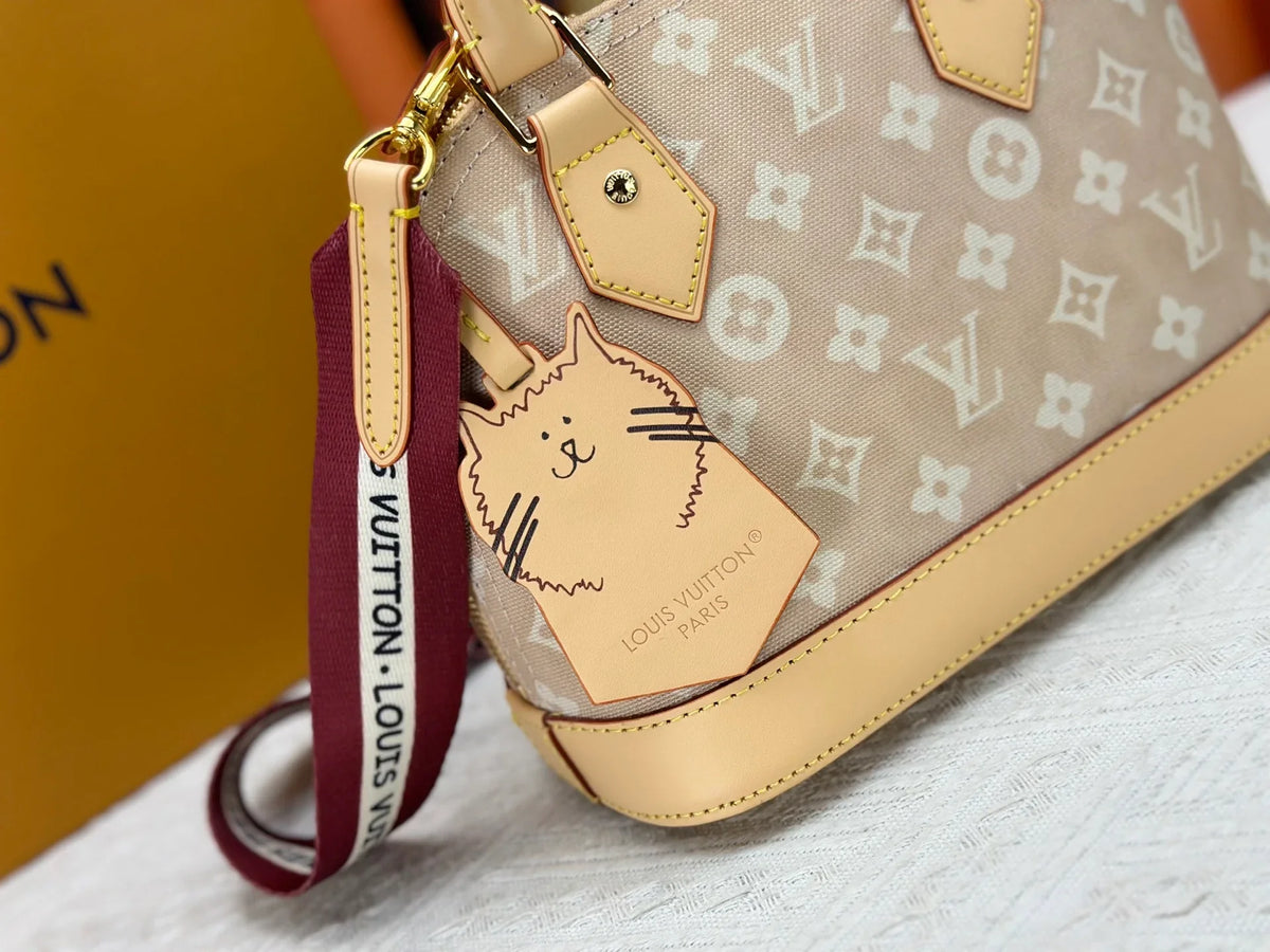 Light beige denim handbag