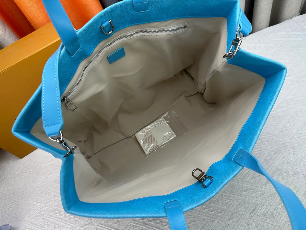 Gradient Blue Shopping Bag