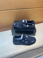 Modern style sports shoes