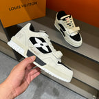 Velcro men's sports shoes