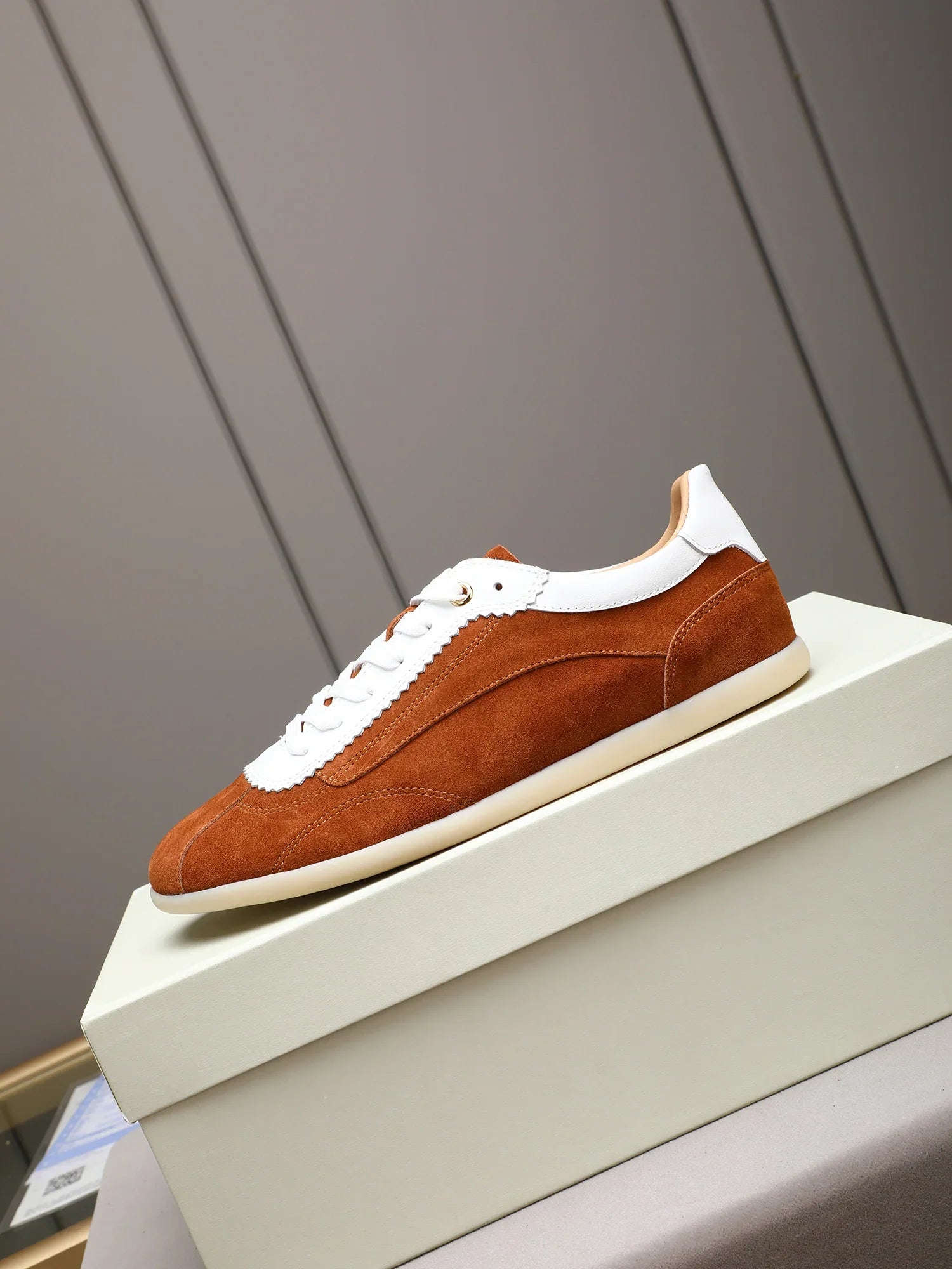 Selected cowhide upper men's shoes