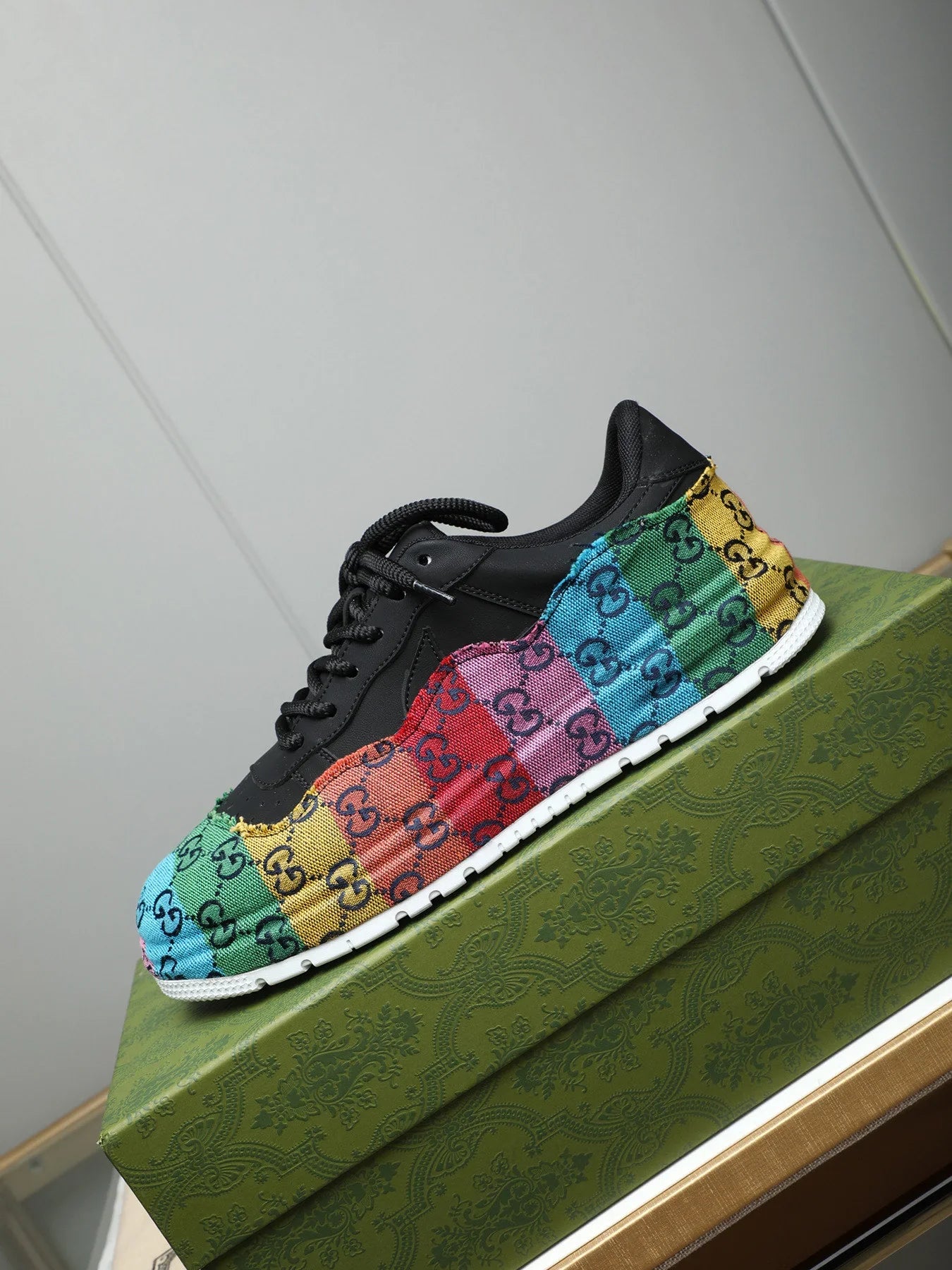 Novel and fashionable trendy shoes