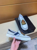 Modern style sports men's shoes