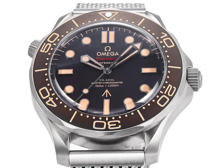 Grey -210.90.42.20.01-Black Titanium - 904L Steel - Automatic - 42mm
